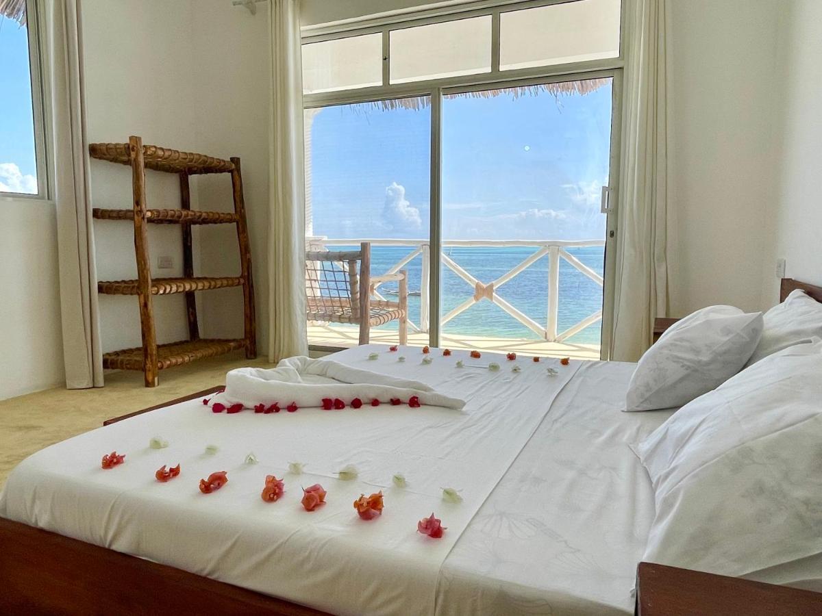 Equalia Boutique Hotel Джамбиани Екстериор снимка