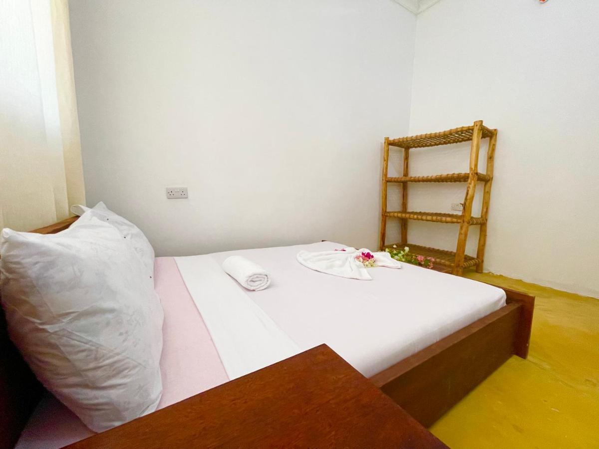 Equalia Boutique Hotel Джамбиани Екстериор снимка