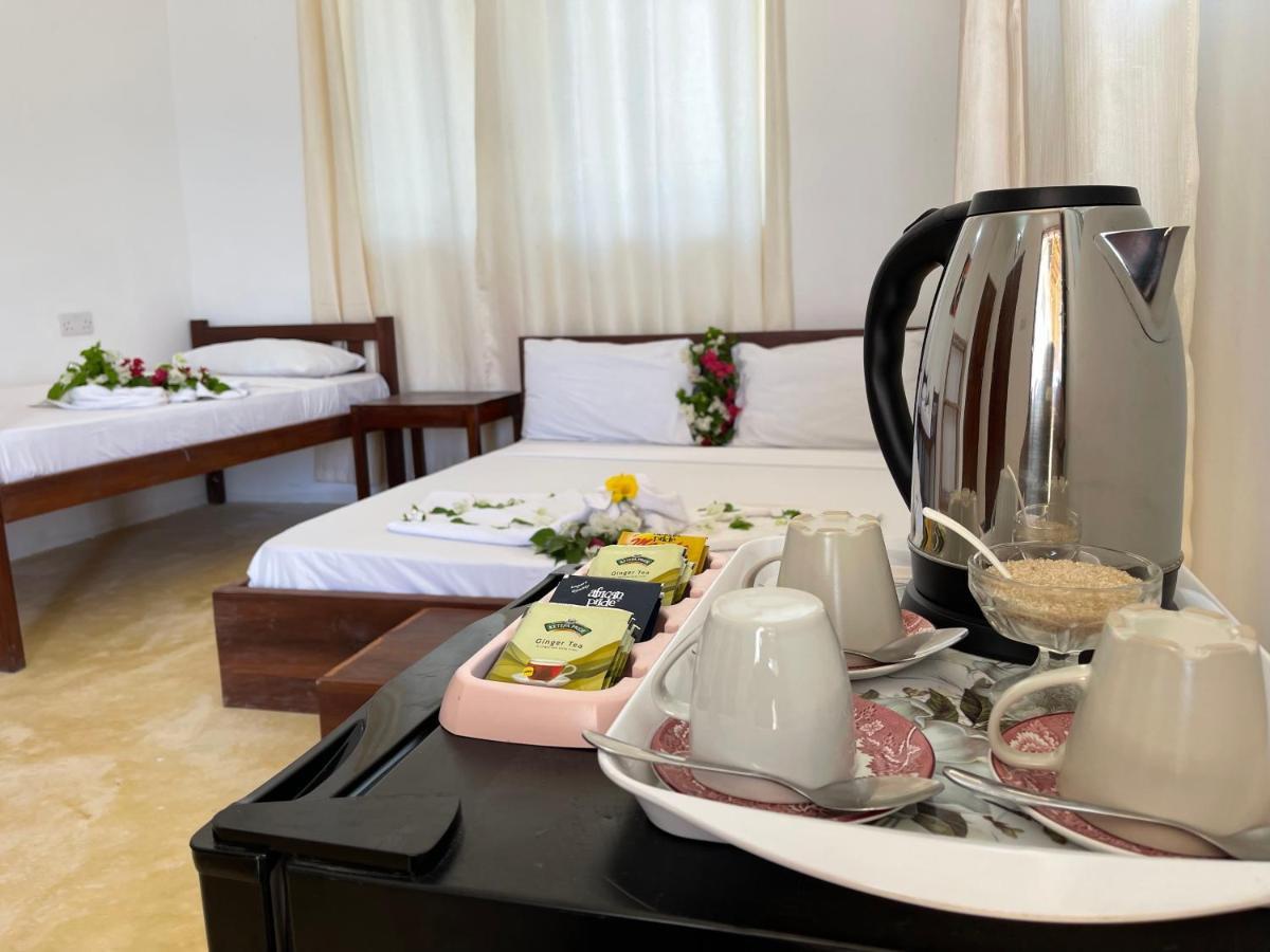Equalia Boutique Hotel Джамбиани Екстериор снимка